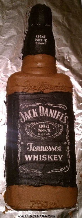 Jack Bottle Cake 4