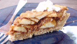 Raw Apple Pie