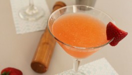 Strawberry Lemongrass Martini 1
