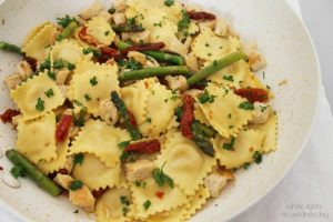 Skillet Chicken and Ravioli | Anne Marie