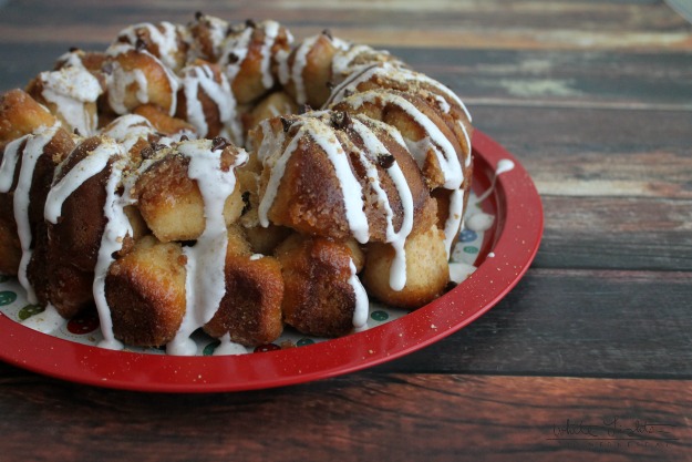 S'mores Monkey Bread | White Lights on Wednesday  #smoresweek