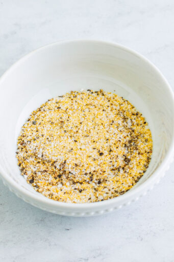 smash burger seasoning mix in a small white bowl